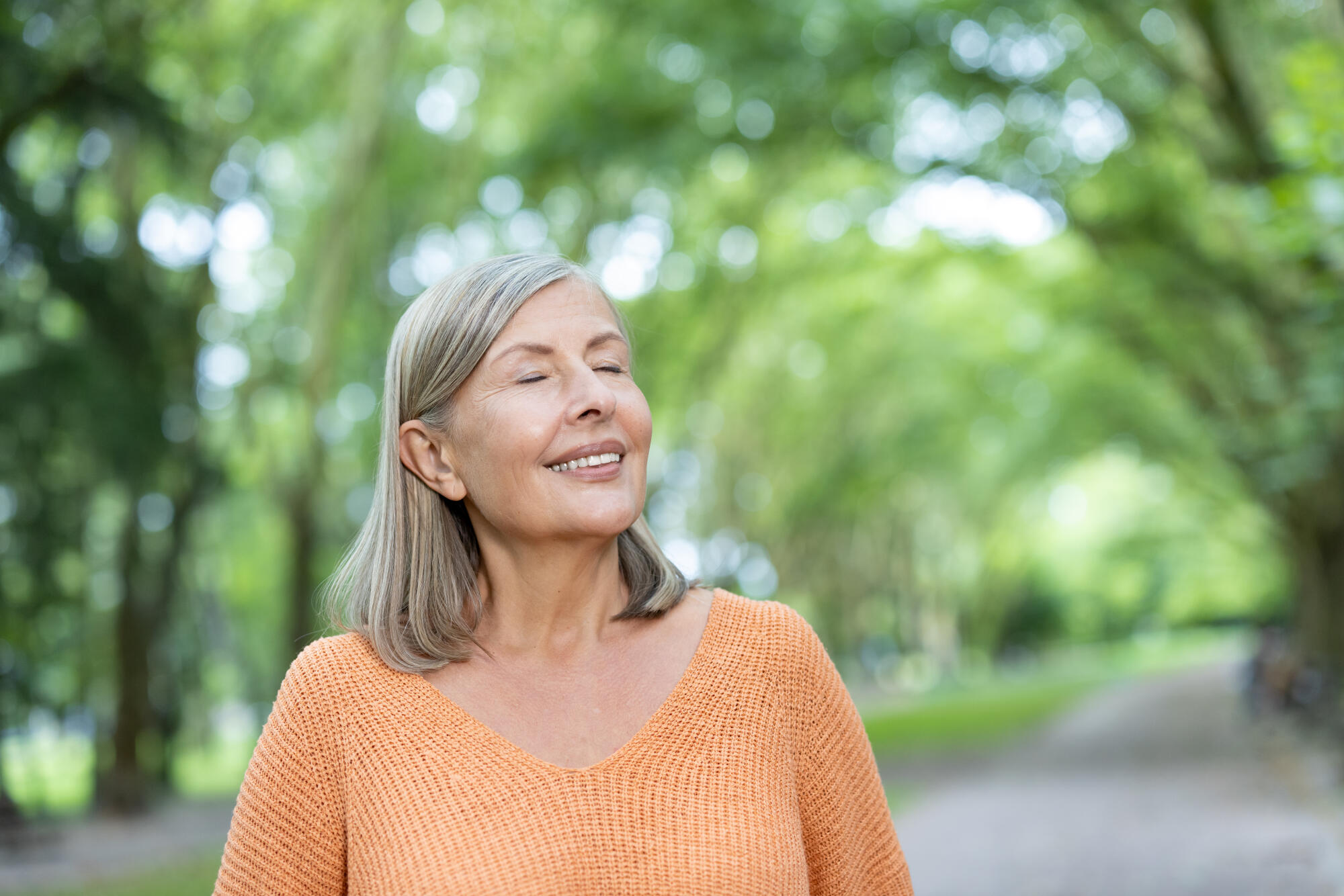 5 Grounding Techniques for Panic Attacks That Ease Senior Stress